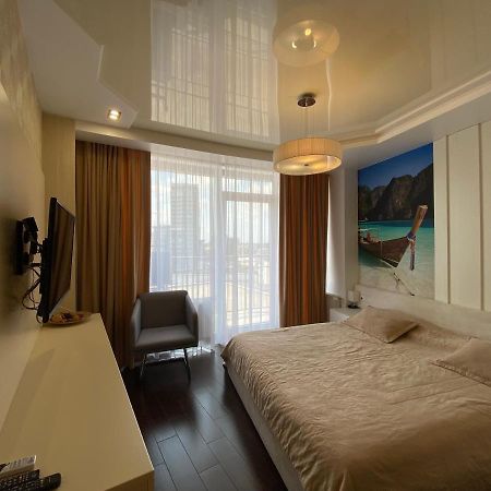Most City Center Studio Apartment Dnipro Dış mekan fotoğraf