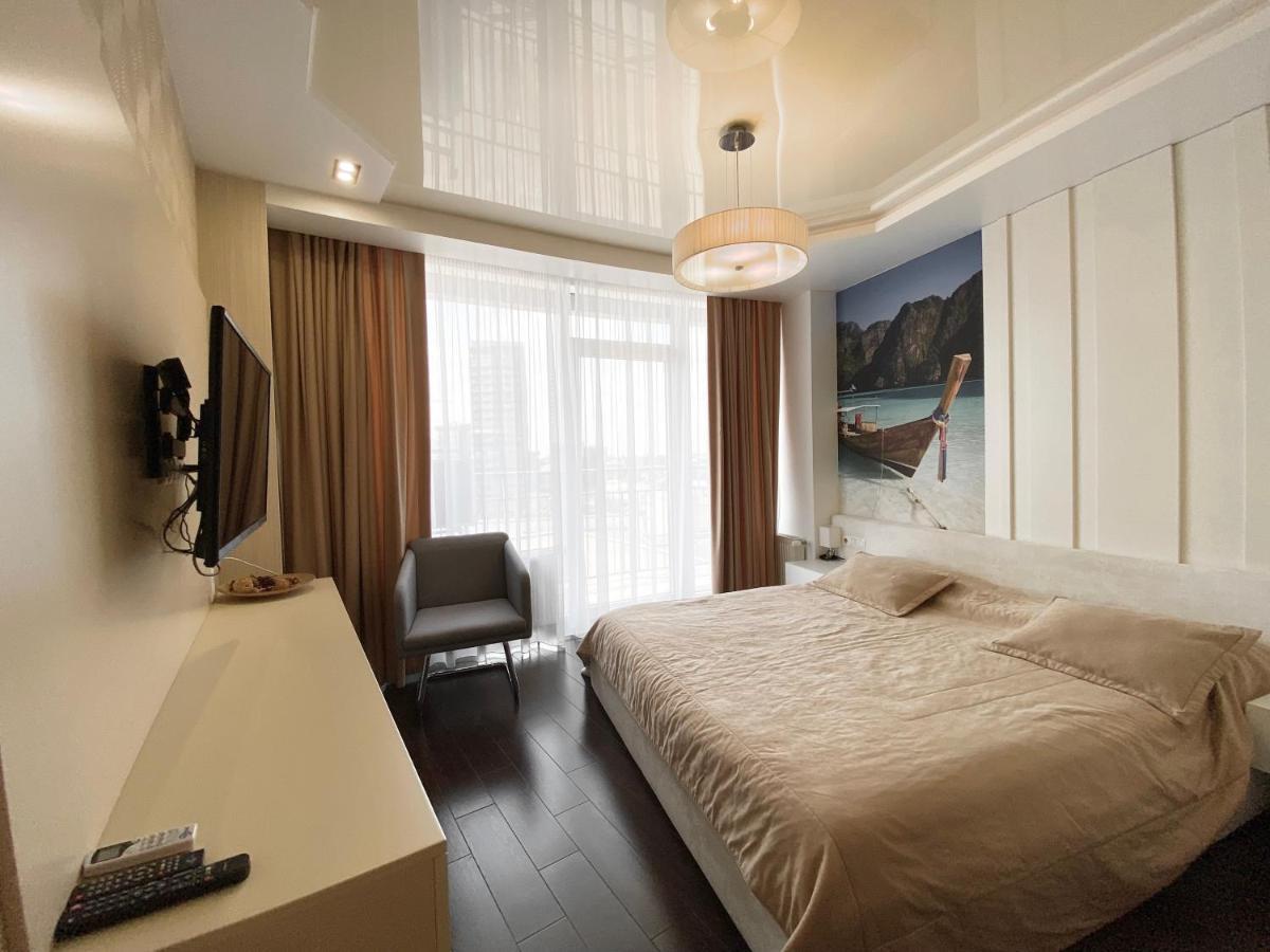 Most City Center Studio Apartment Dnipro Dış mekan fotoğraf